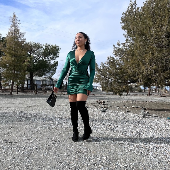 Green - Picture 3 of 7